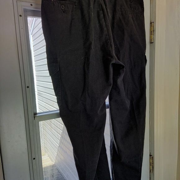 Black Dakota cargo work pants,  42X32 - Picture 4 of 4